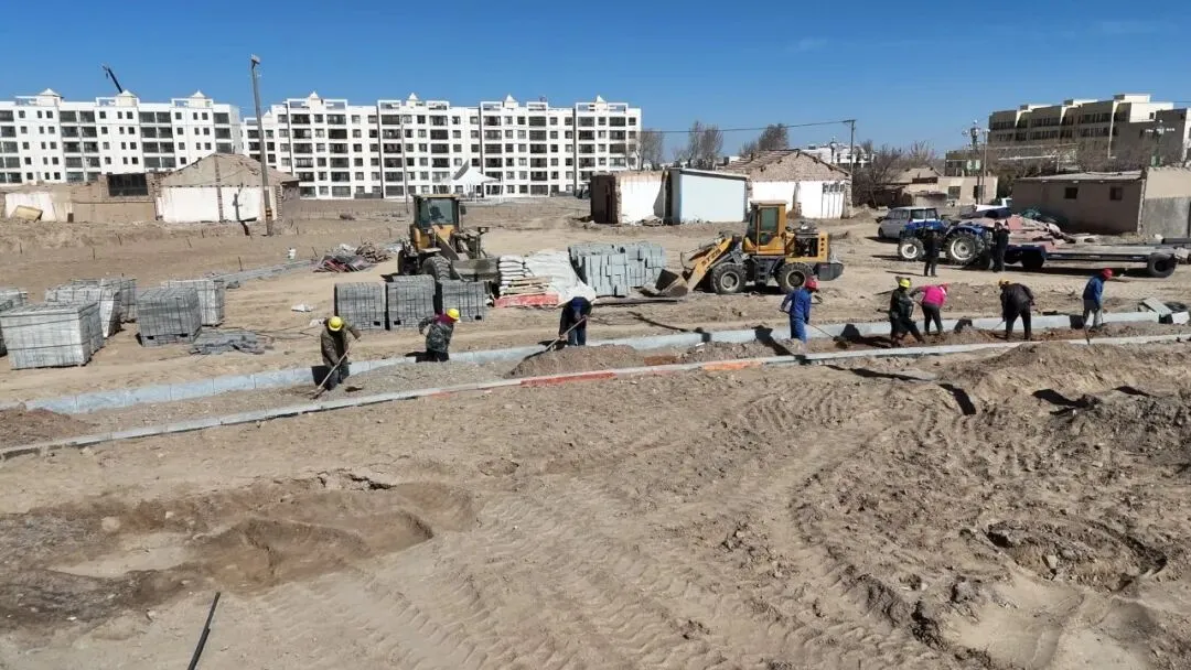 跑好“第一棒” 力促“开门红”丨肃北县市场片区生态绿化工程全面复工