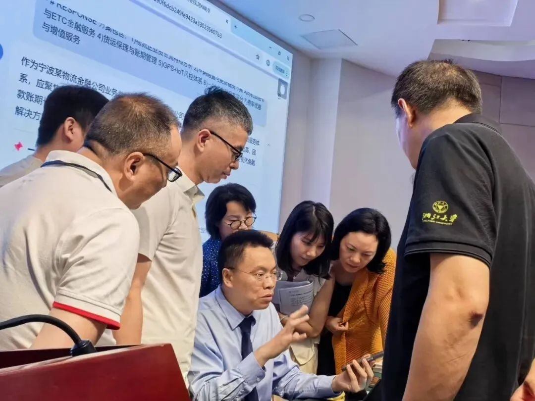 顶尖AI营销专家教授研究者唐兴通分享AI智能体时代,营销的底层逻辑正在被重写,AI时代与销售培训师培训讲师大客户TOB内容