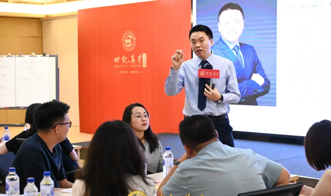 顶尖AI营销专家教授研究者唐兴通分享AI智能体时代,营销的底层逻辑正在被重写,AI时代与销售培训师培训讲师大客户TOB内容