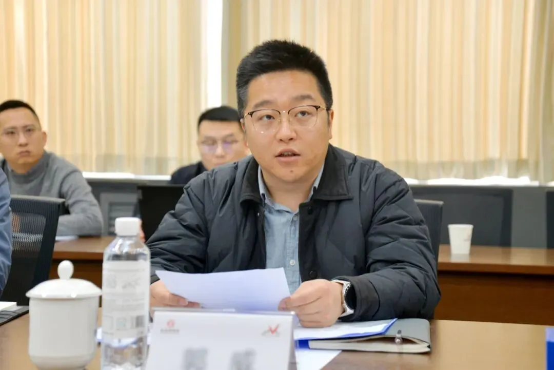 东风商用车召开营销事业部干部大会