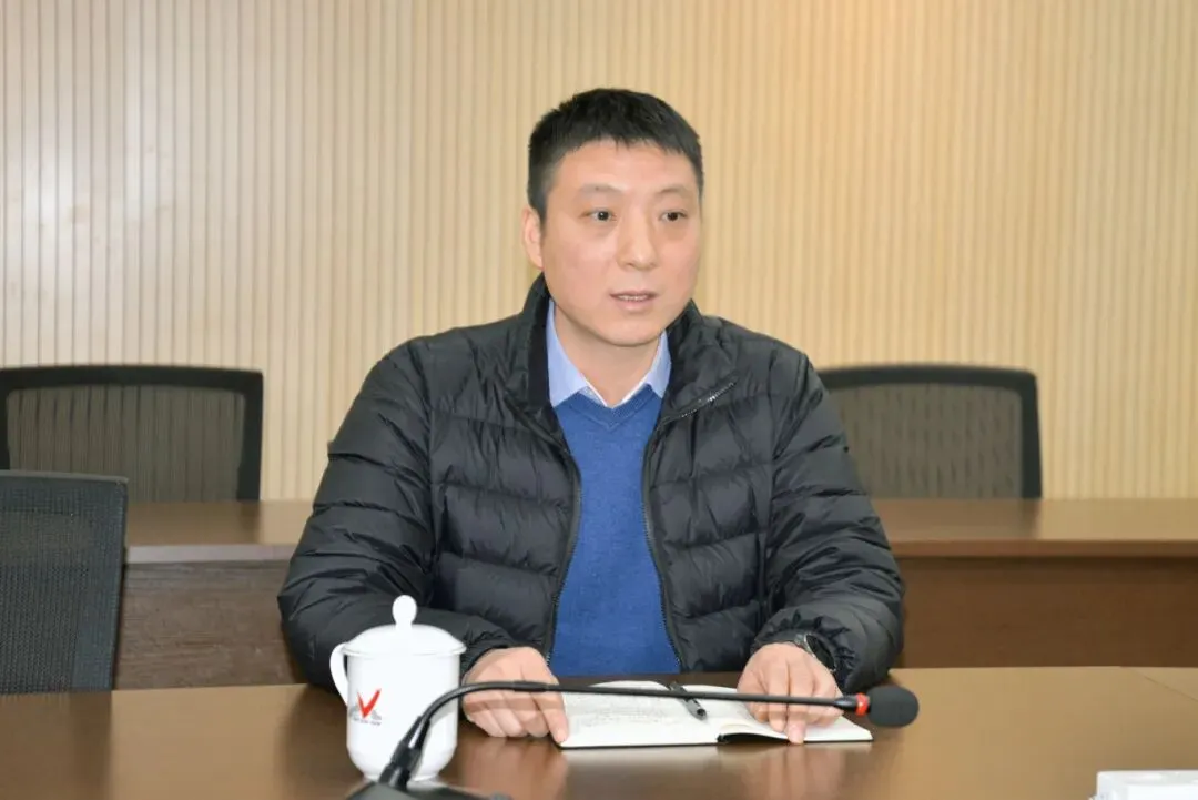 东风商用车召开营销事业部干部大会