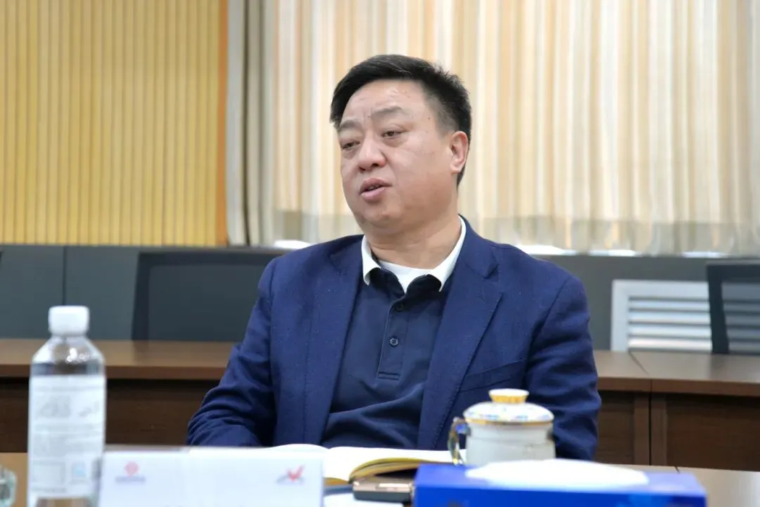 东风商用车召开营销事业部干部大会