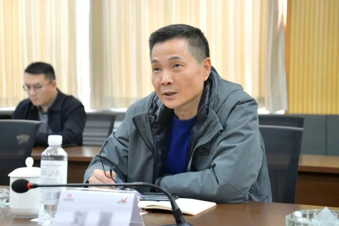 东风商用车召开营销事业部干部大会