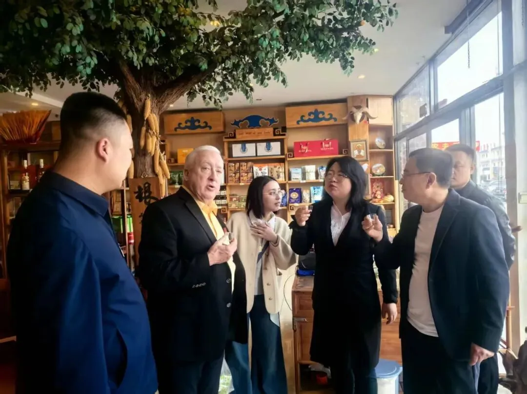 【市场新闻】国际目光聚焦新发地——法国欣泰克集团全球总监贾斯珀·巴思斯一行莅临北京新发地考察交流