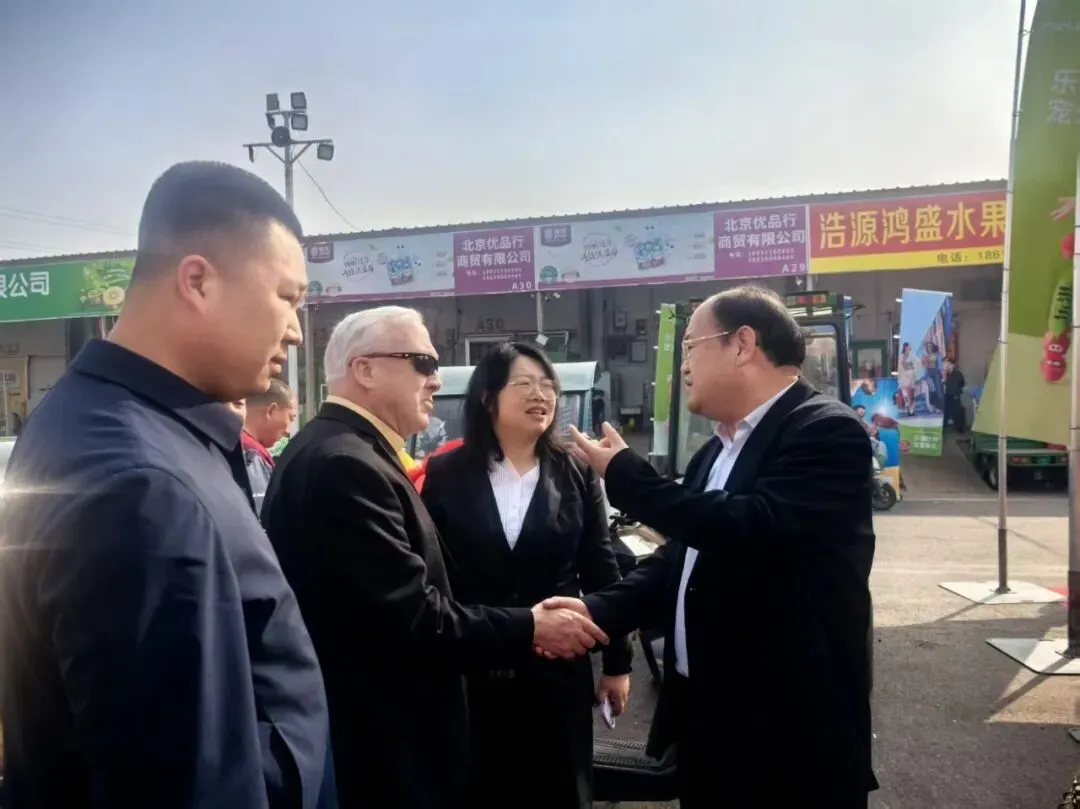 【市场新闻】国际目光聚焦新发地——法国欣泰克集团全球总监贾斯珀·巴思斯一行莅临北京新发地考察交流