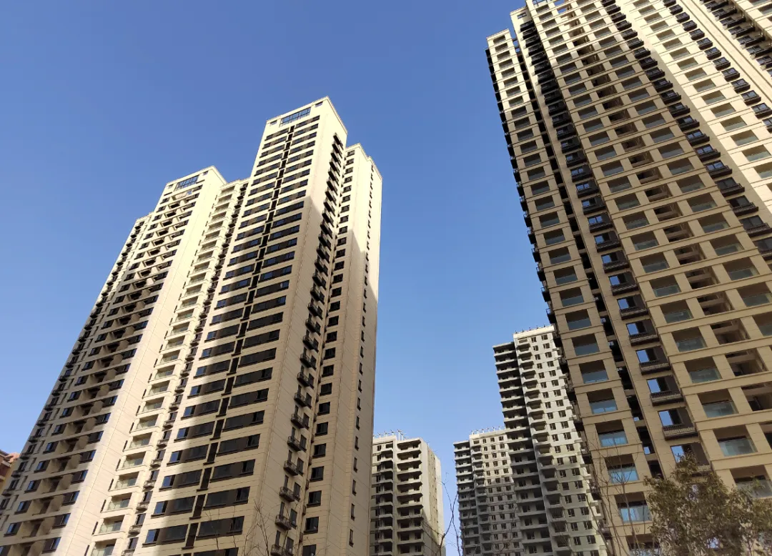 二手房市场彻底放开了?2026年新政落地,楼市一夜之间变天了!