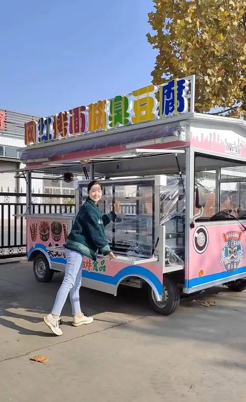 热南瓜粥+塑料袋=?电动车市场早餐摊的这波操作,看完整个人都不好了