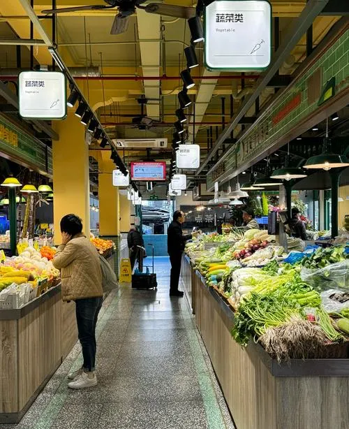 热拨鱼面+塑料袋=?茶叶市场早餐摊的这波操作,看完整个人都不好了