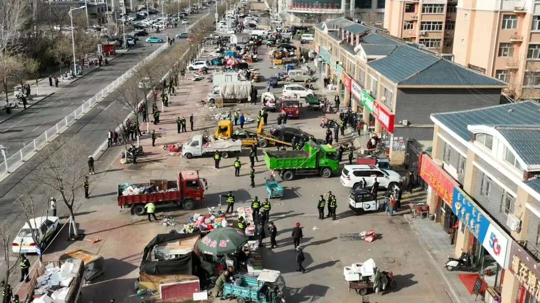 多年“顽疾”!乌海一自发性市场被依法取缔…