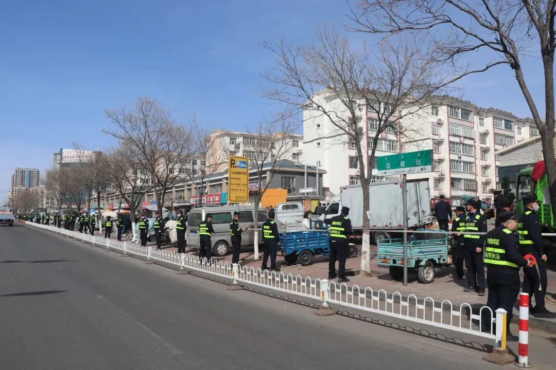 多年“顽疾”!乌海一自发性市场被依法取缔…