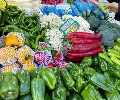 别再被“完美”欺骗!这4种菜市场蔬菜,摊主自己都不碰,你却在狂买