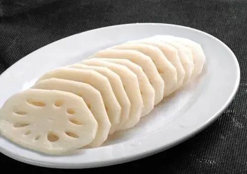 别再被“完美”欺骗!这4种菜市场蔬菜,摊主自己都不碰,你却在狂买