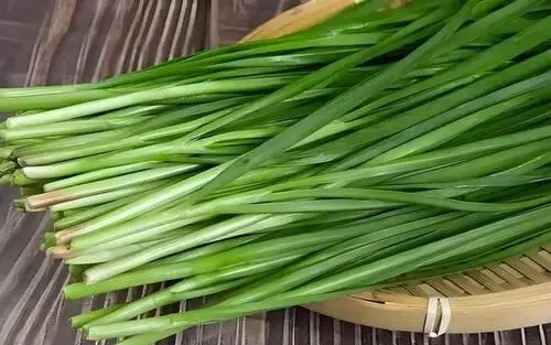 别再被“完美”欺骗!这4种菜市场蔬菜,摊主自己都不碰,你却在狂买