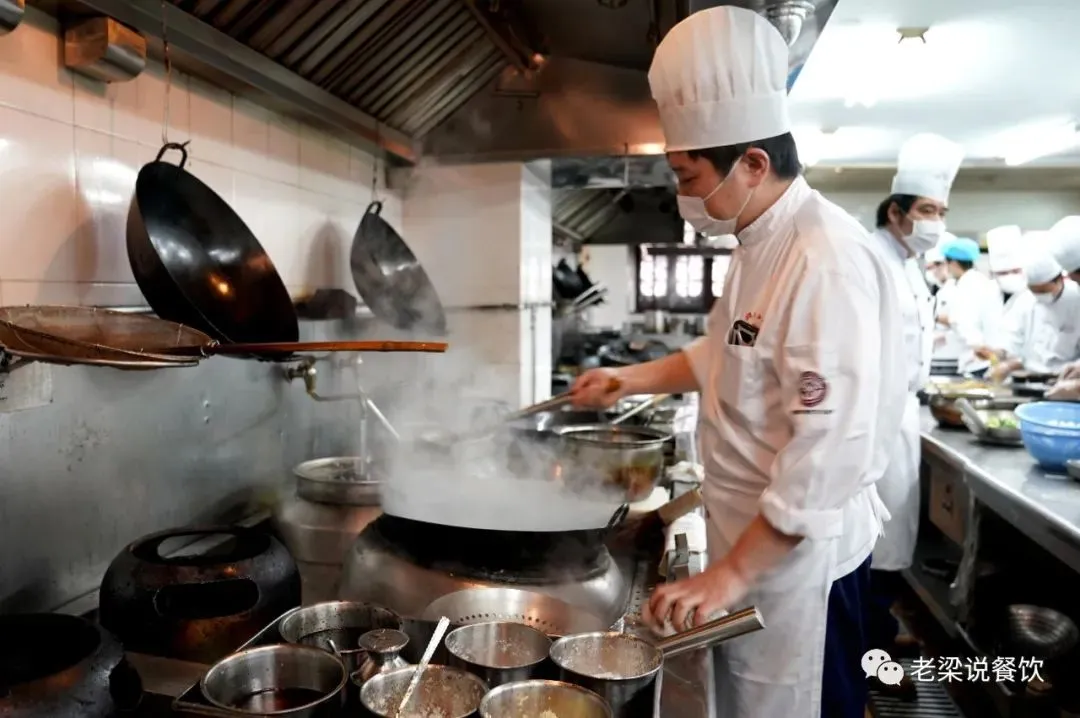 餐饮营销:破解周期性客流失衡的5个平峰期策略