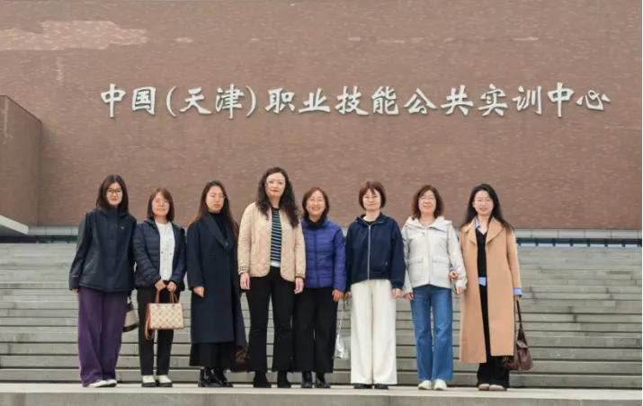 拓展实训渠道,赋能专业成长——物流与营销教研室赴实训基地交流调研