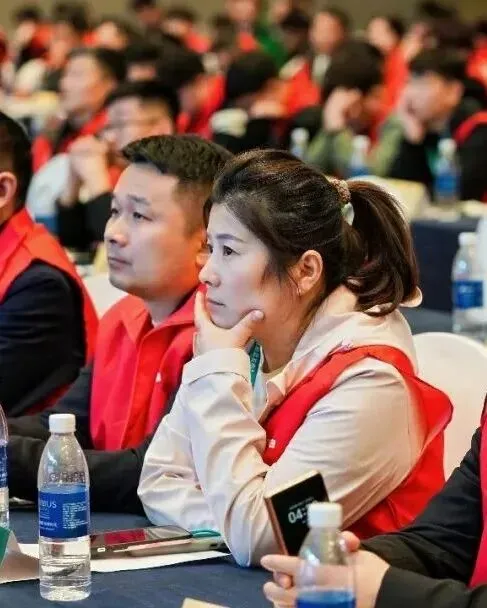 欢客*韩氏板材|AI同城获客引爆终端增长!