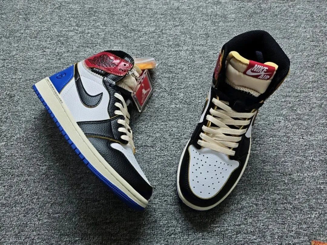 26年的市场仍要1w的天价AJ1!Union x Air Jordan 1蓝黑红