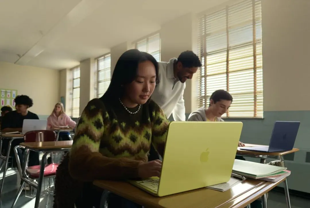 为了抢中国市场,苹果拼了:两款新品均跌破4000元