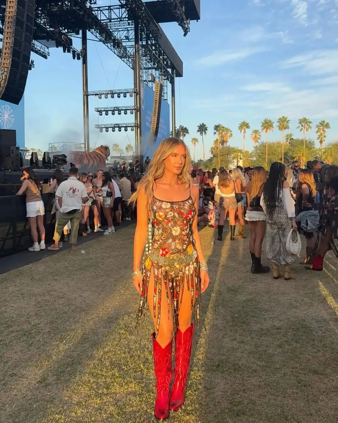 4月营销日历丨愚人节整活、复活节卖货、地球日表态、读书日种草