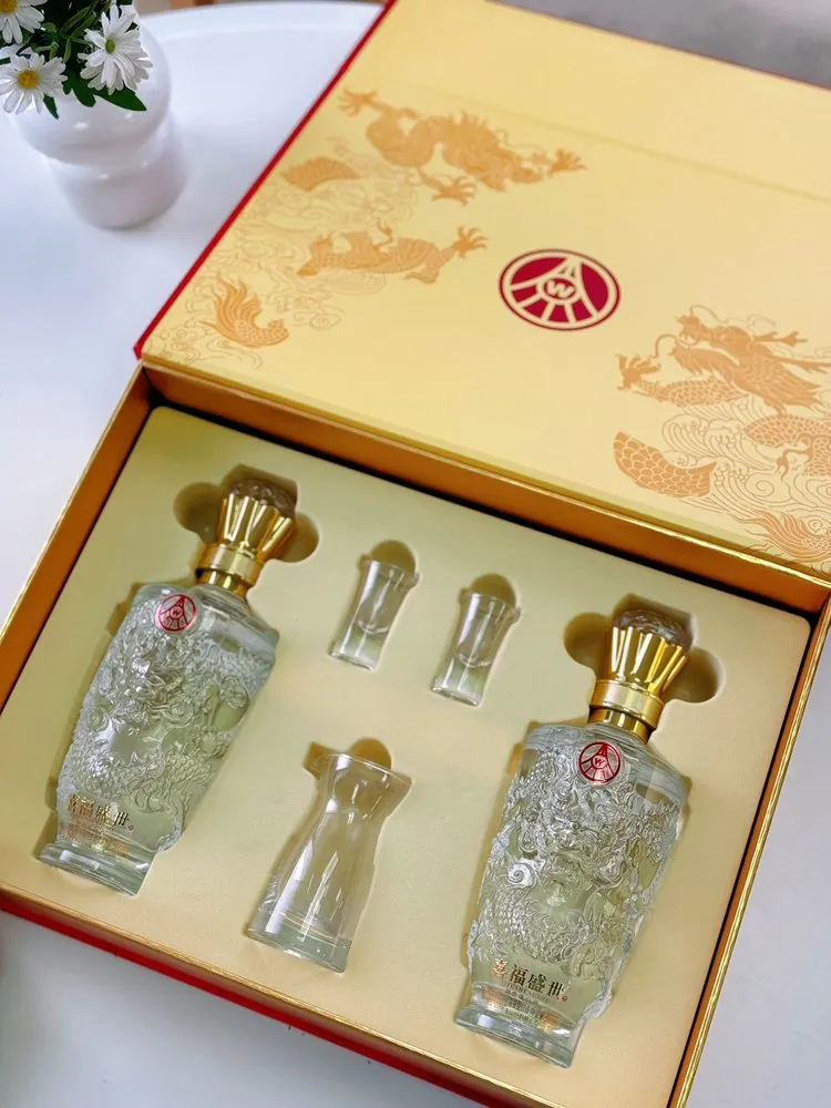 市场遇冷,价格狂跌!2689的五粮液硬通货,今天288抱走2瓶,还赠一壶两杯!