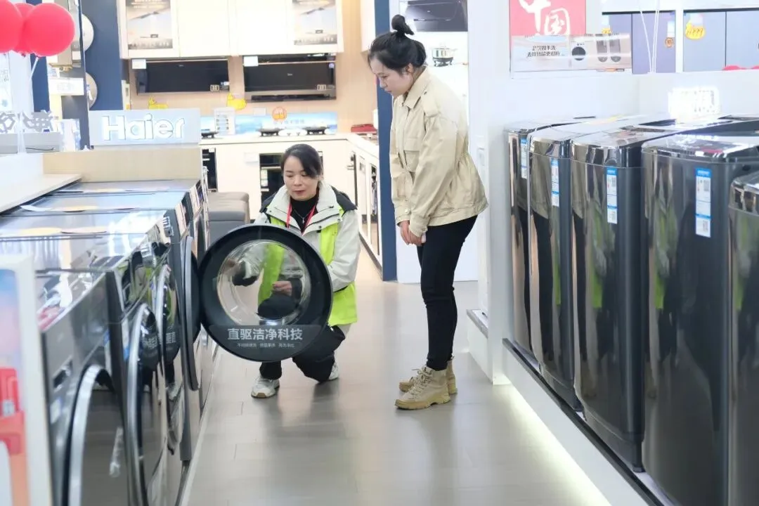 稳消费、增活力、提信心!八桂消费市场韧性十足……