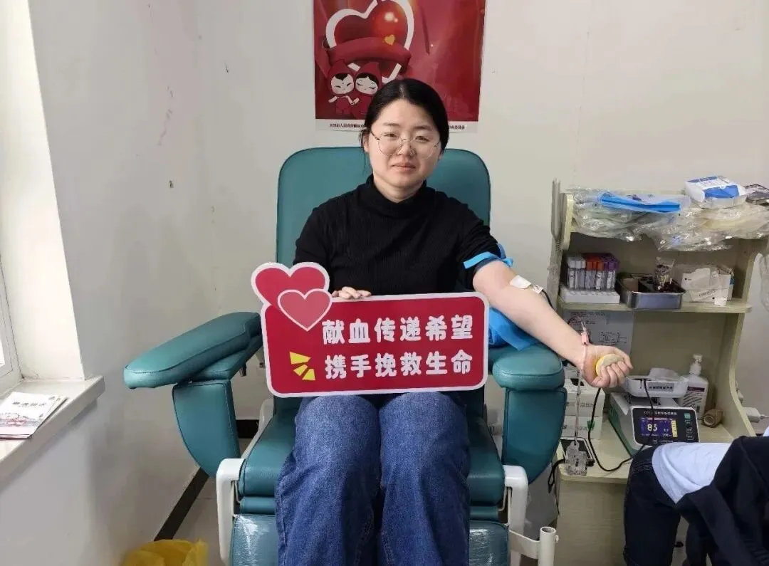 热血践初心 爱心传真情——区市场监管局开展无偿献血活动