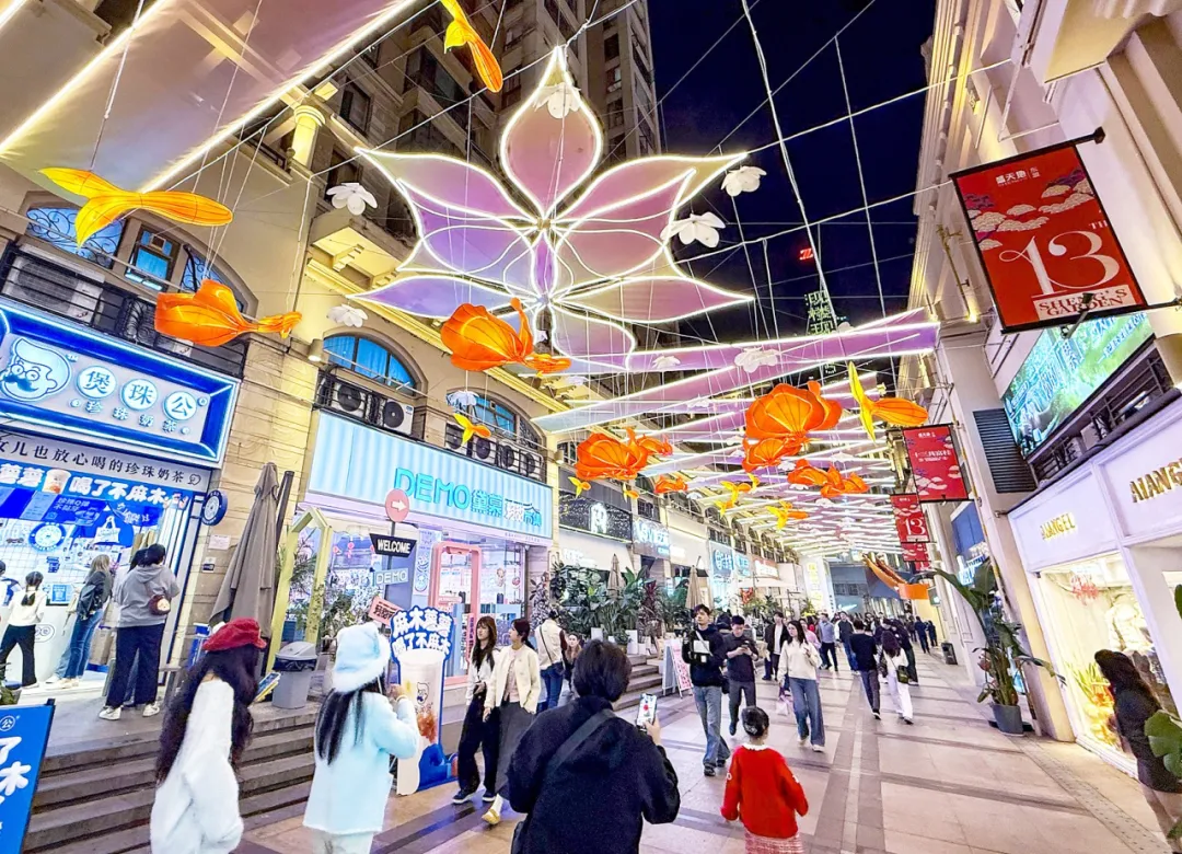 稳消费、增活力、提信心!八桂消费市场韧性十足……