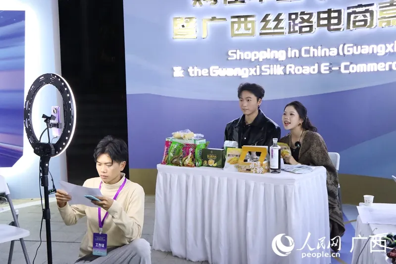 稳消费、增活力、提信心!八桂消费市场韧性十足……