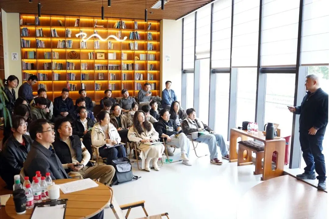 1270万毕业生涌入市场,创业真的能成为泄洪渠吗?