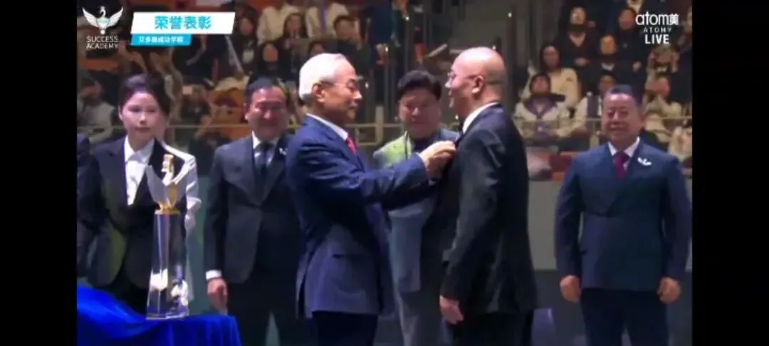 艾多美中国首位首席营销总监诞生记!荣耀加冕,使命启航,筑梦未来:艾多美中国首位首席总监范文奎致辞.