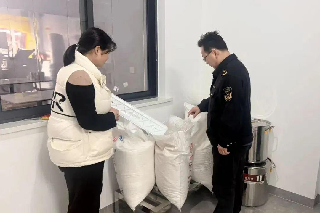 【市监一线】郭河市场监管所:严把餐饮安全关守护群众“舌尖上的安全”