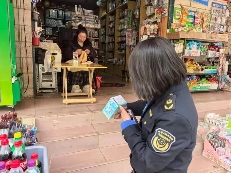 东华市场监管所:护航开学季 守好安全关