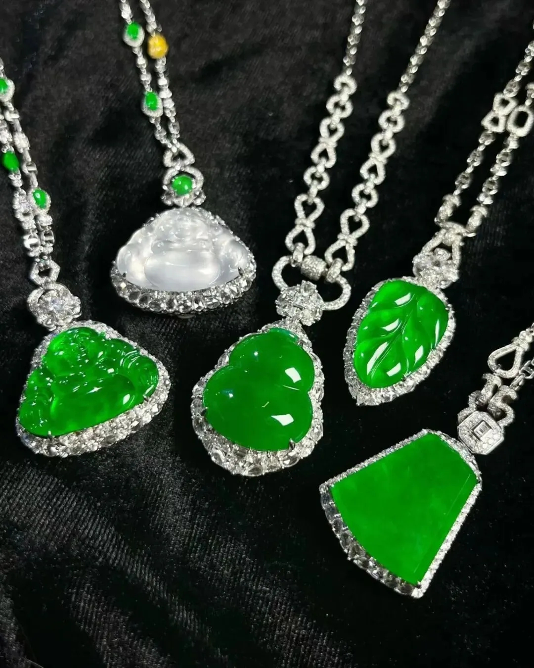 翡翠回收市场深度报告:2026年,你的闲置翡翠值多少钱?