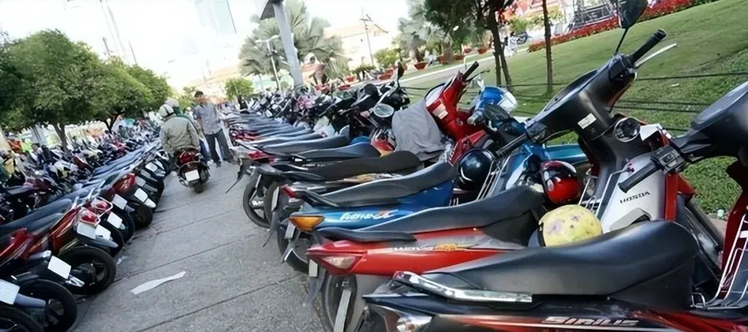 重庆摩托年产量近800万辆,越南市场全军覆没,现在靠电摩悄悄翻盘.