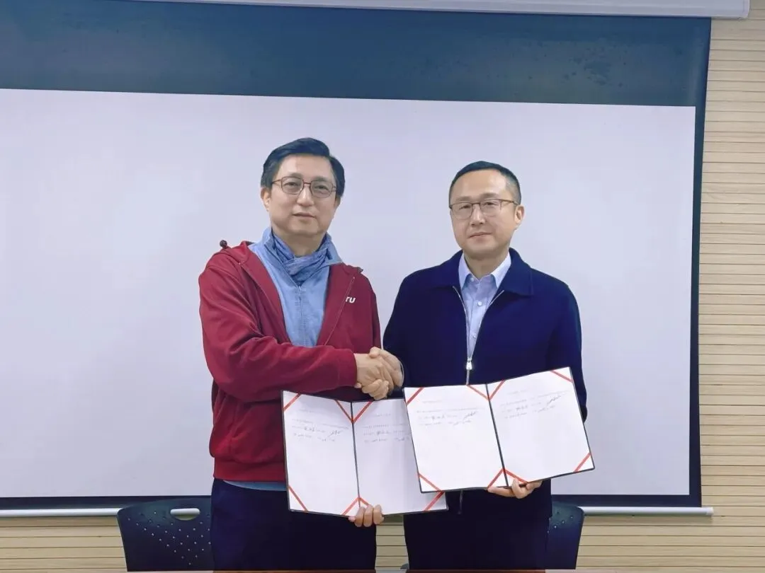 区市场局与上海交大文创学院达成战略合作,共绘“AI+广告”产业新蓝图