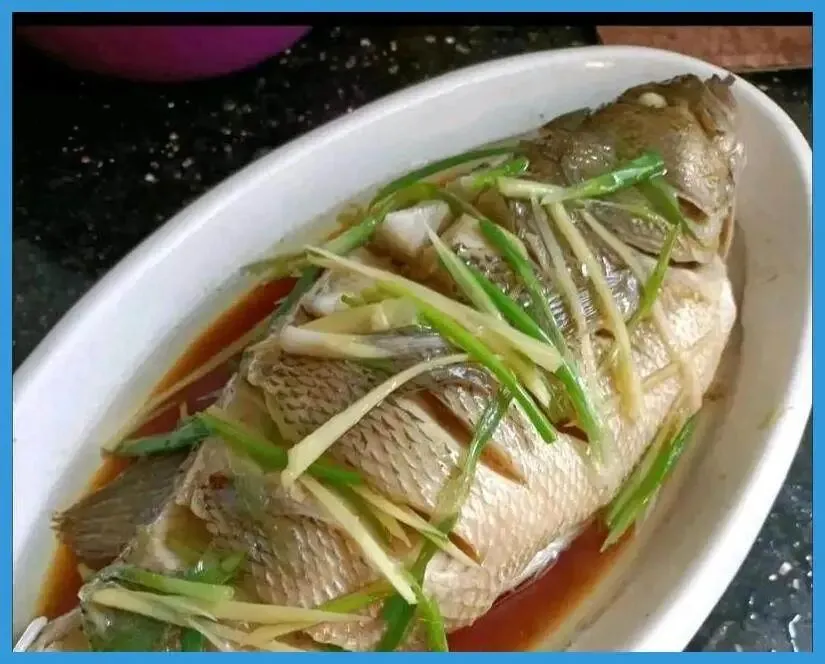 央视曝光:海鲜市场用“三无”麻醉剂甚至工业酒精麻醉活鱼,为方便装卸,防止在运输过程中掉鱼鳞