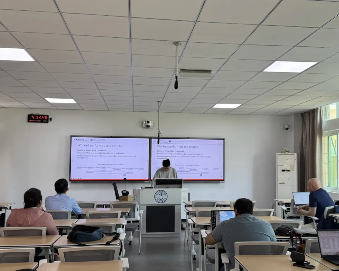 国际学院计算机科学与技术、电子信息工程专业毕业论文(设计)中期汇报圆满举行