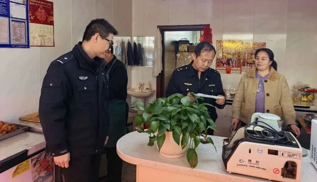 沽源县市场监督管理局联合县公安局、卫健局开展网络餐饮食品安全专项整治