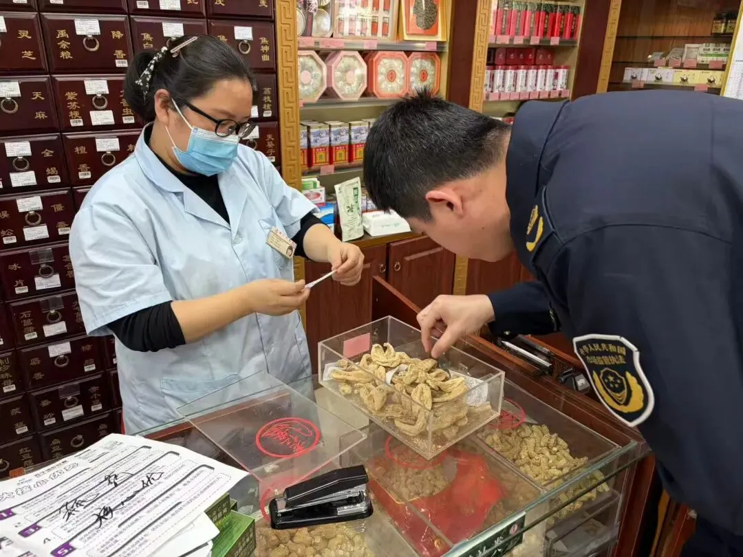 区市场监督管理局开展2026年药品零售经营GSP专项检查