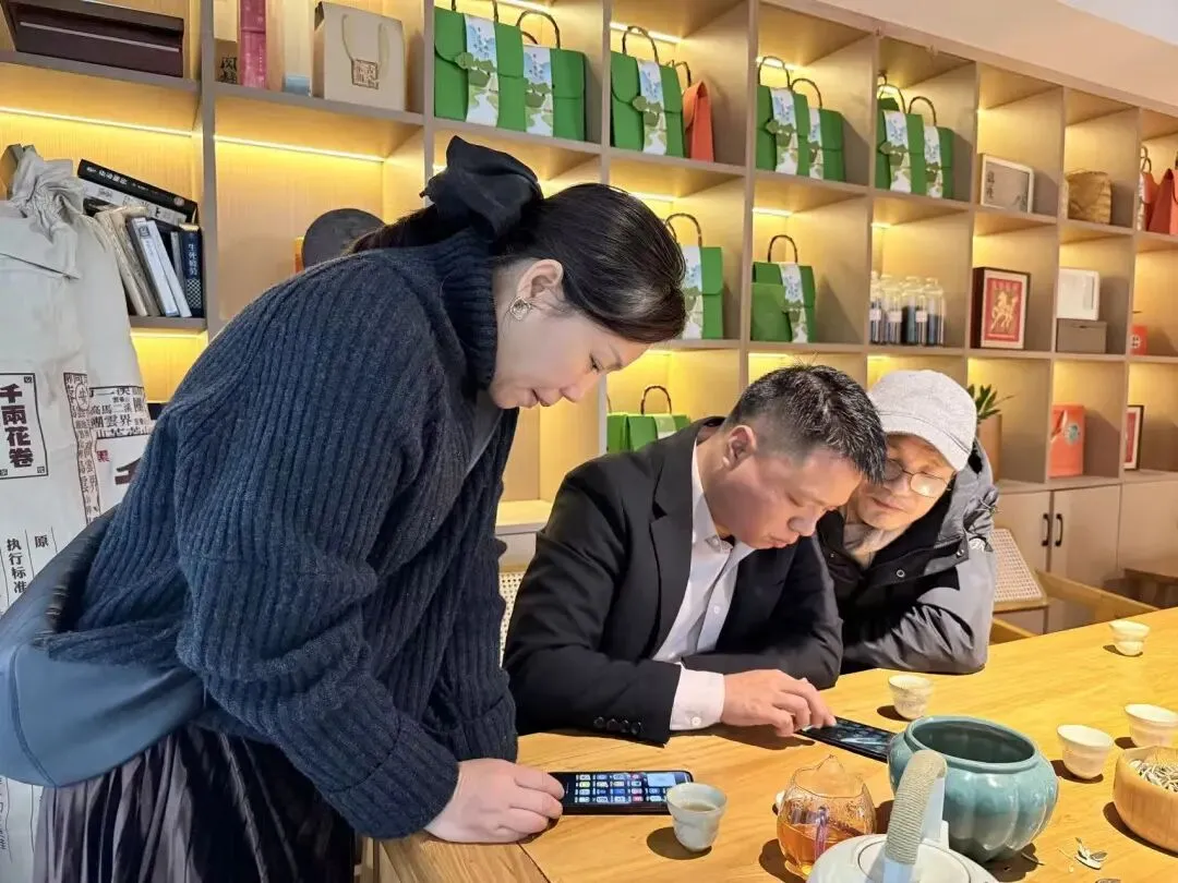 长沙市邵阳县商会振源组举办短视频营销沙龙分享会并召开组委会会议