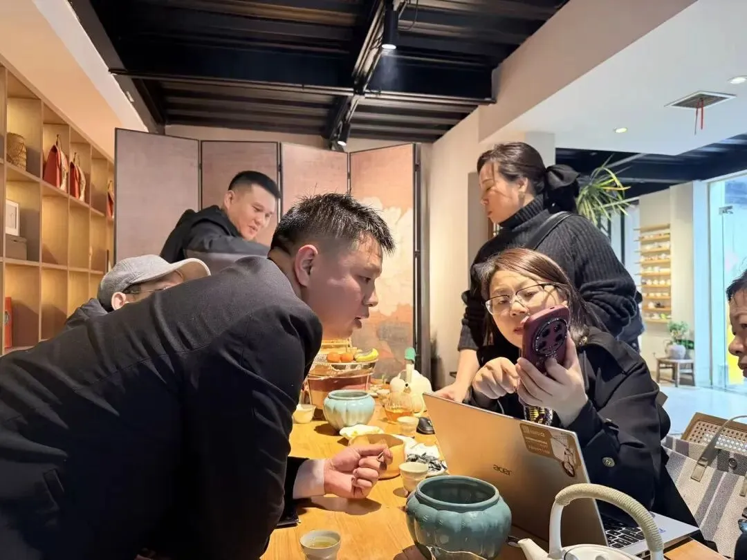 长沙市邵阳县商会振源组举办短视频营销沙龙分享会并召开组委会会议