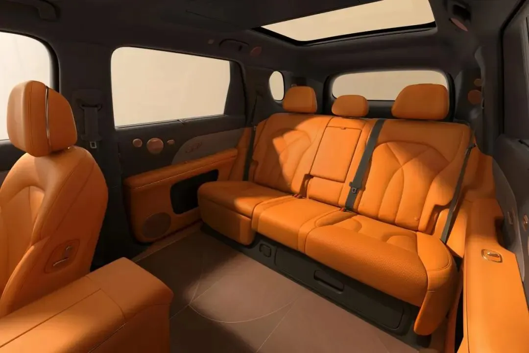 智己LS8开启预售 30万级SUV市场迎来新旗舰