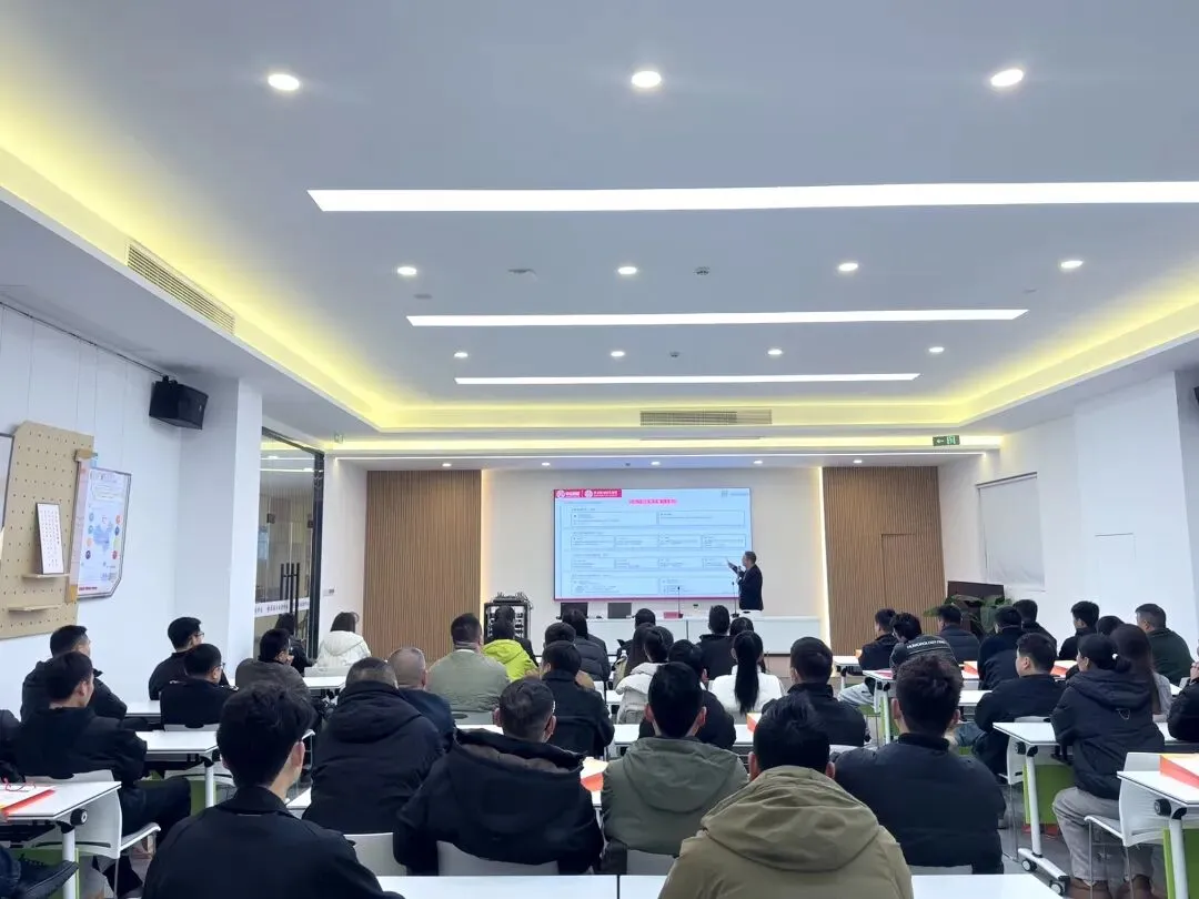 中元财税赋能洪合羊毛衫市场:26年首场财税合规培训助力企业稳健前行!