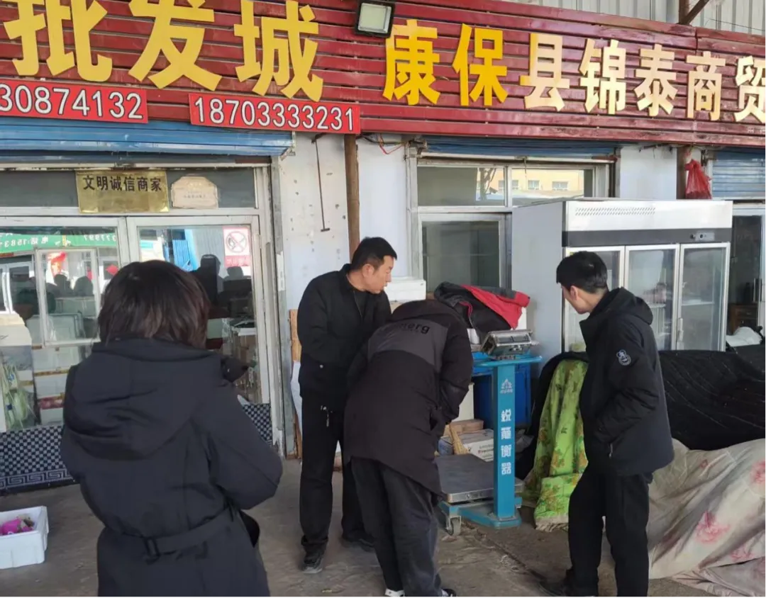 市县协同发力 开展集贸市场计量专项监督检查