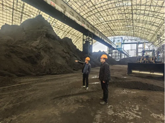 煤炭营销事业部到万祥矿业煤场调研