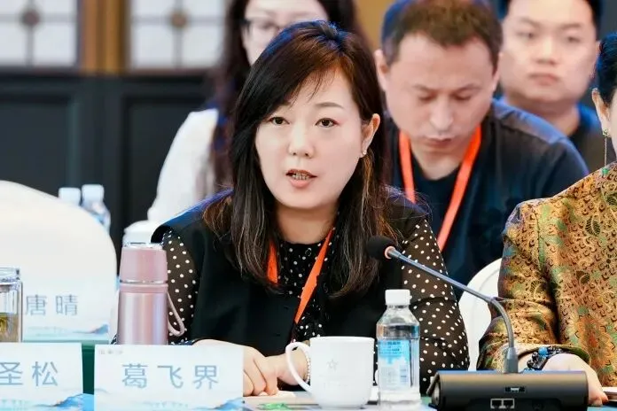 强流通 促消费——2025酒类重点市场流通企业主题交流会在可克达拉市举办