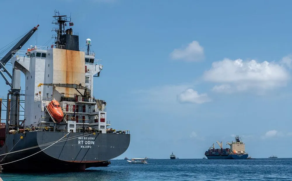 亚行研究 | 若中东冲突引发市场长期中断,或将抑制亚太地区的经济增长并推高通胀