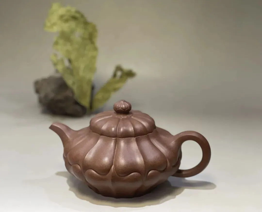 紫砂市场理性观,精品艺术藏品的稀缺性本质——紫砂产业发展与艺术稀缺性,基于行业数据的理性解读