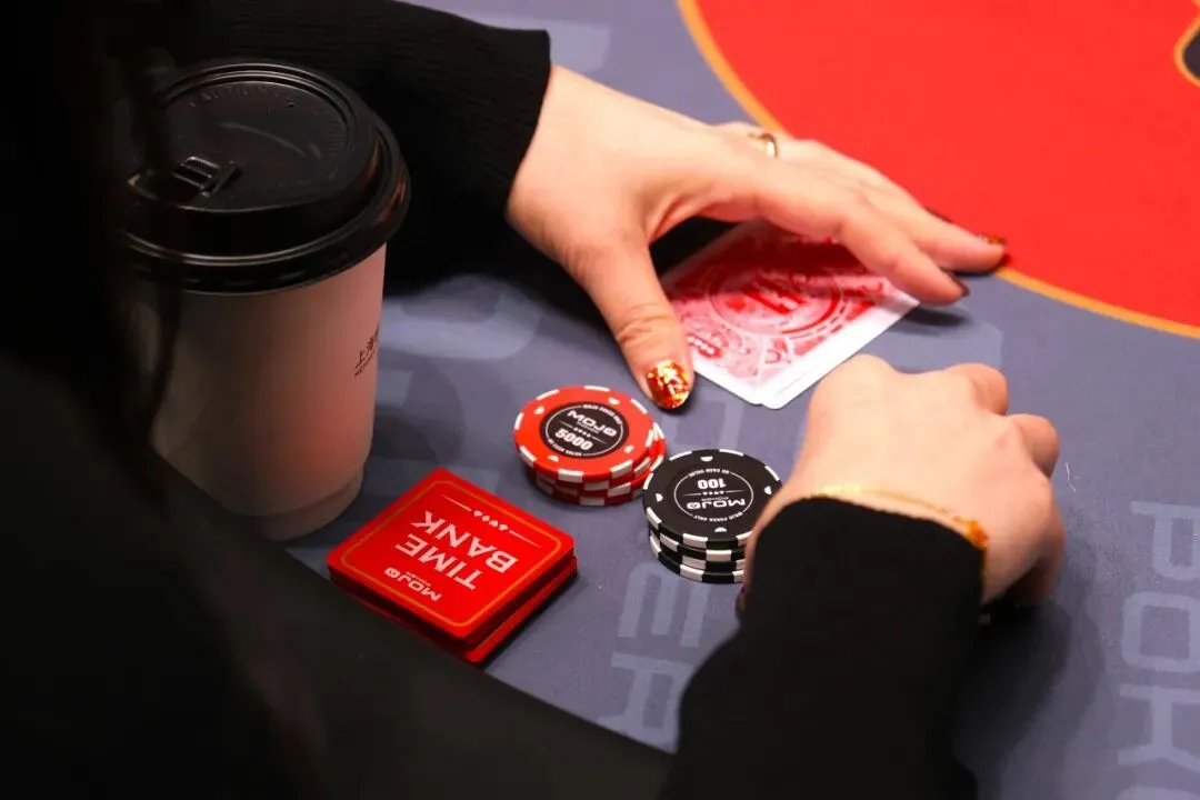 MOJO上海站 | 破局沉寂市场:MOJO智力竞技重新定义上海扑克高端赛事体验,主赛事A组正式打响!