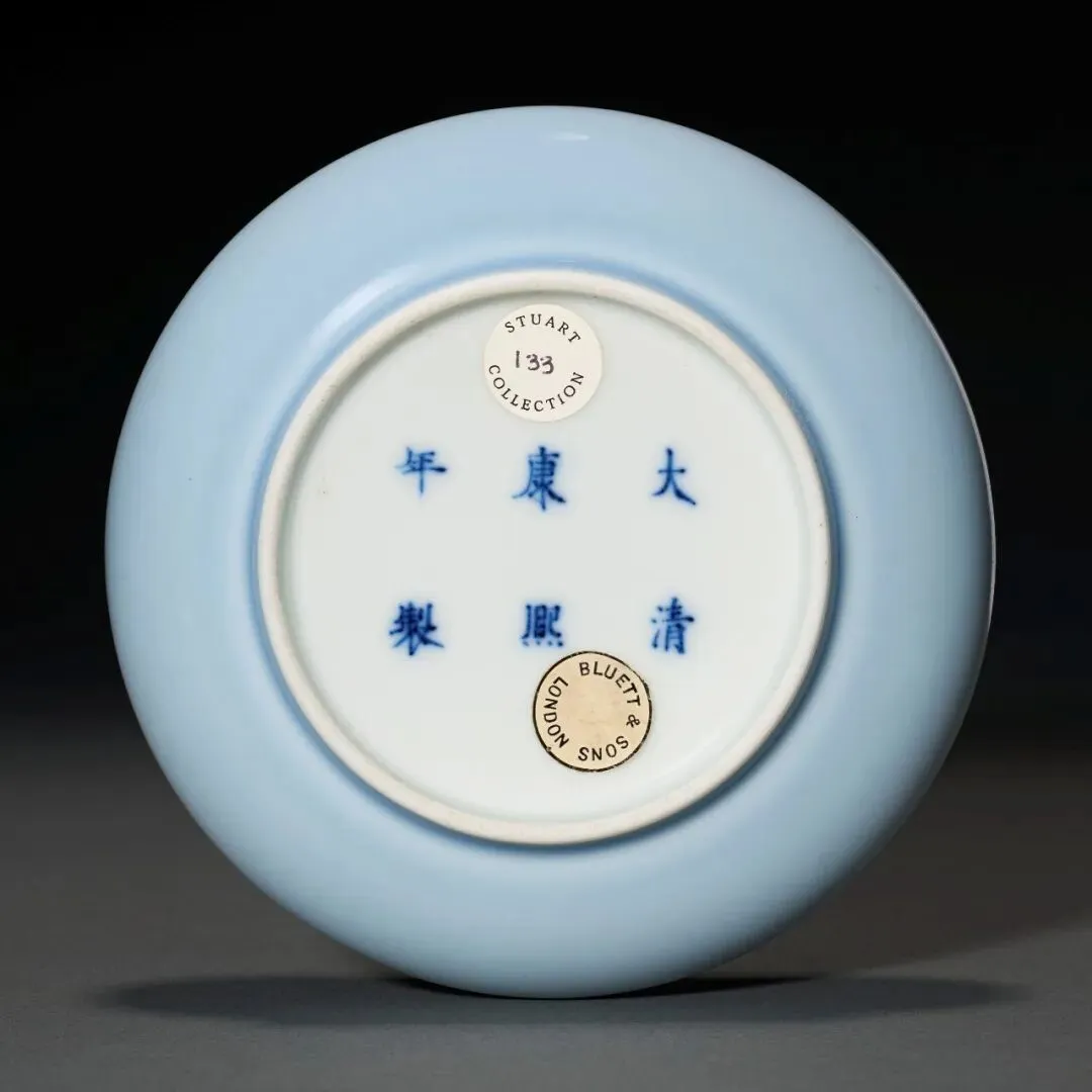 市场孤例的雍正御窑|斗彩缠枝花卉梅瓶RMB 2,100万纽约佳士得领衔